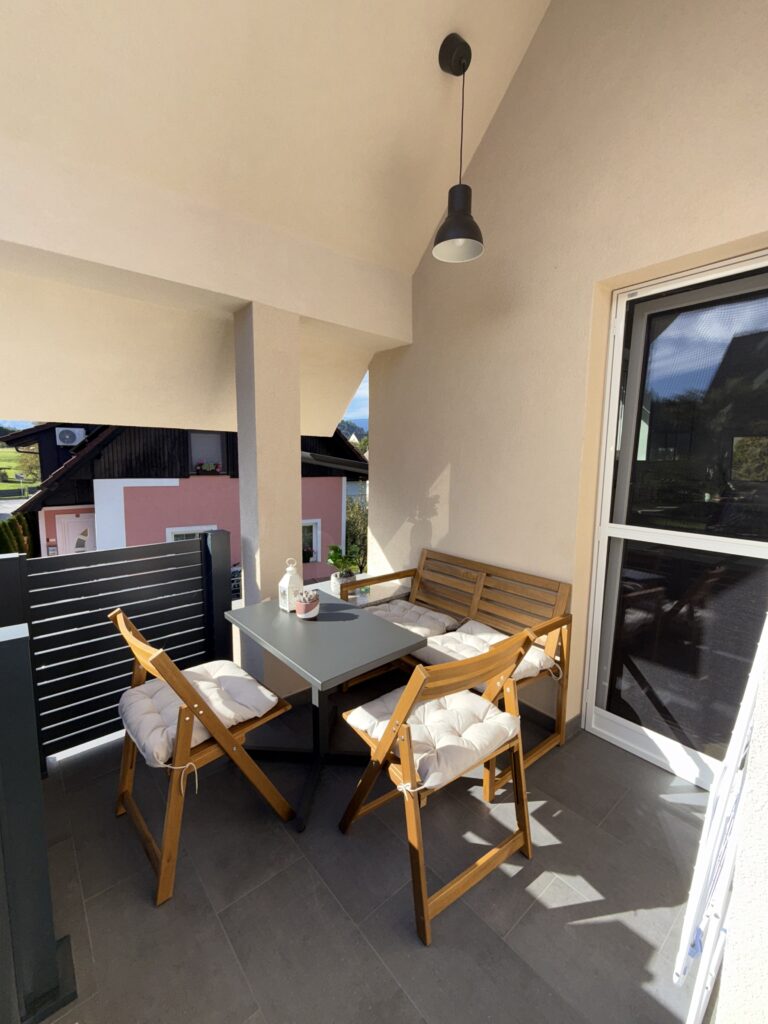 Studio Mimi terasa – udoben apartma za 2 osebi Bled